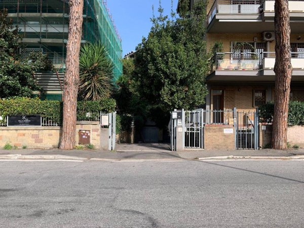 appartamento in vendita a Roma in zona Torrino