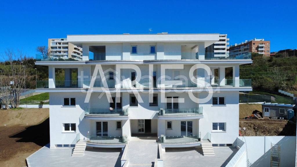 appartamento in vendita a Roma in zona Ostia
