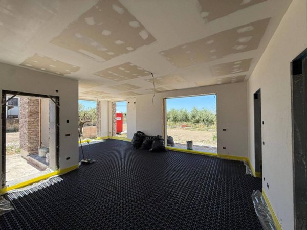 casa indipendente in vendita a Roma in zona Torre Gaia