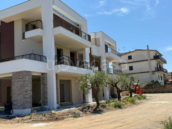 casa indipendente in vendita a Roma in zona Torre Gaia