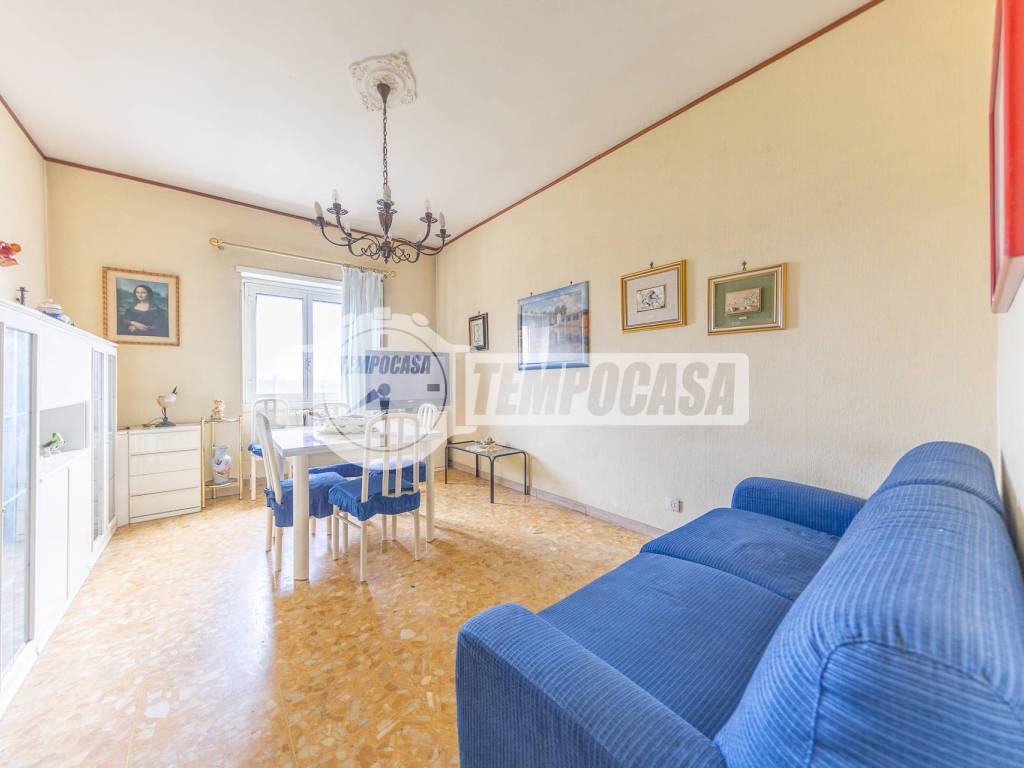 appartamento in vendita a Roma in zona Cinecittà