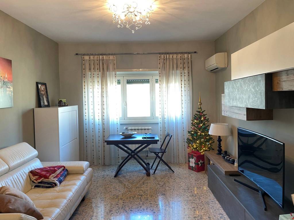 appartamento in vendita a Roma in zona Portuense
