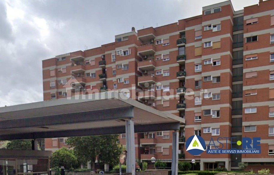 appartamento in vendita a Roma in zona Ardeatino