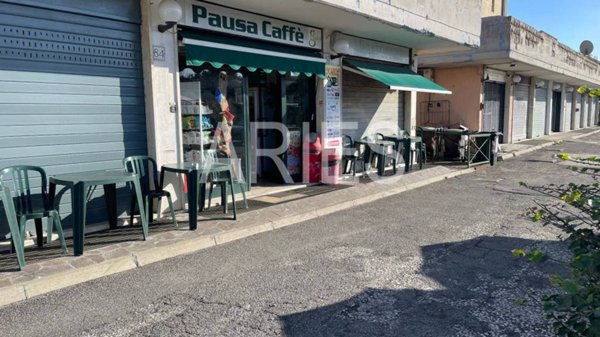 negozio in vendita a Roma in zona Ostia