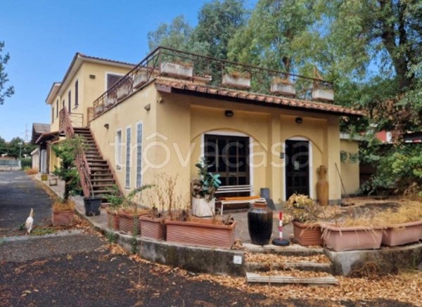 casa indipendente in vendita a Roma in zona Ostiense