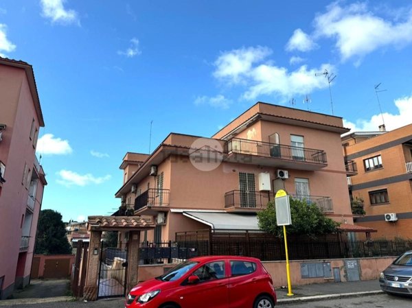 appartamento in vendita a Roma in zona Acilia