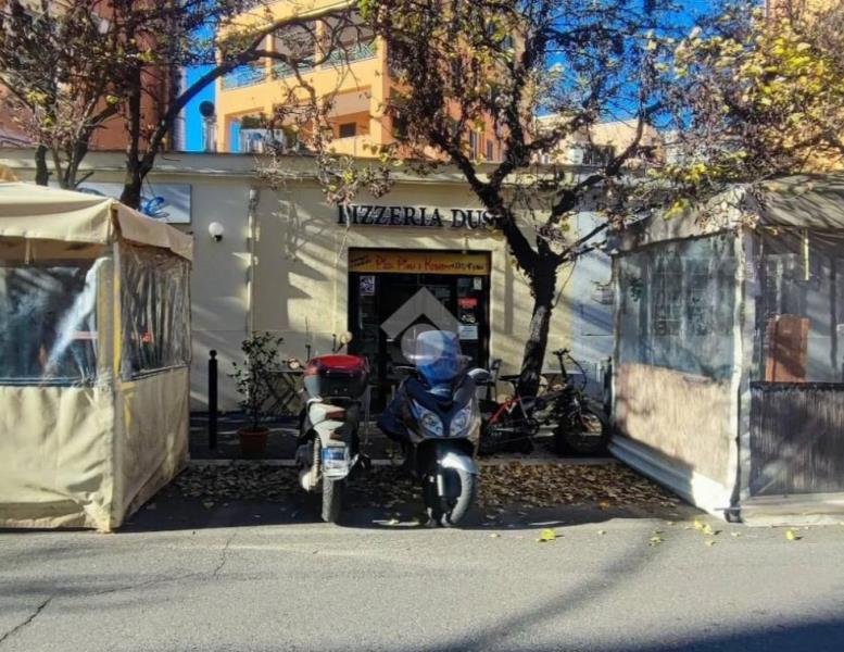 locale commerciale in vendita a Roma in zona Parioli