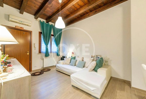 casa indipendente in vendita a Roma in zona Tor Bella Monaca