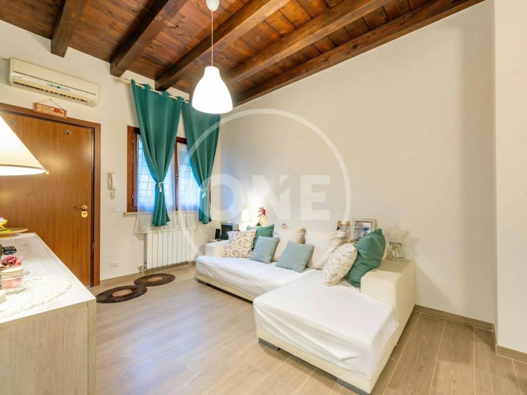 casa indipendente in vendita a Roma in zona Tor Bella Monaca