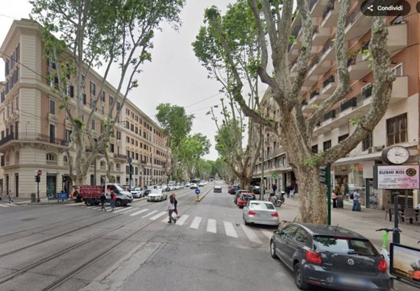 negozio in vendita a Roma in zona Trastevere