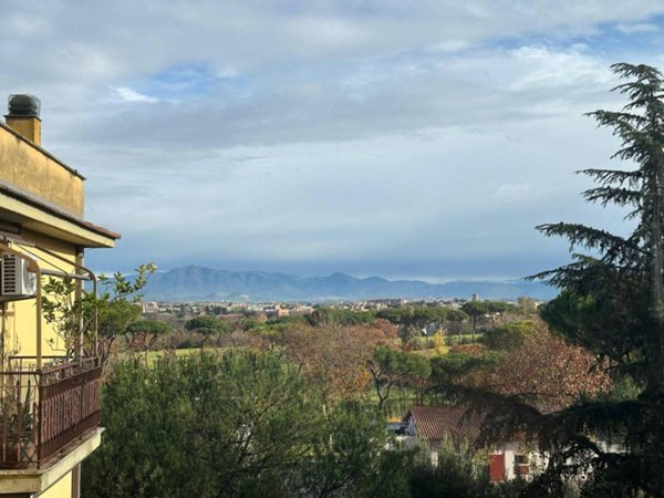 appartamento in vendita a Roma in zona Ponte Mammolo