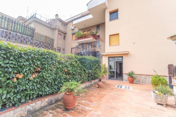 appartamento in vendita a Roma in zona Appio Claudio