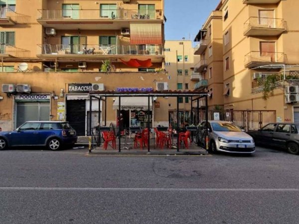 negozio in vendita a Roma in zona Prenestino-Centocelle