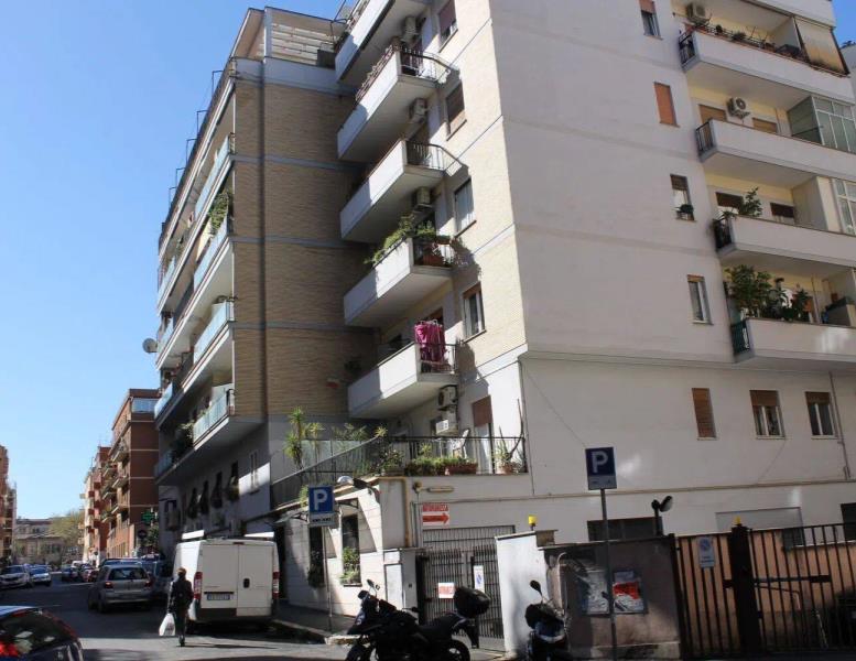appartamento in vendita a Roma in zona Gianicolense