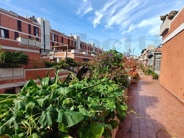 appartamento in vendita a Roma in zona Ostia