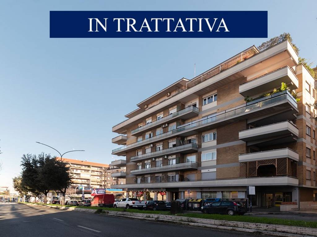 ufficio in vendita a Roma in zona Aurelio