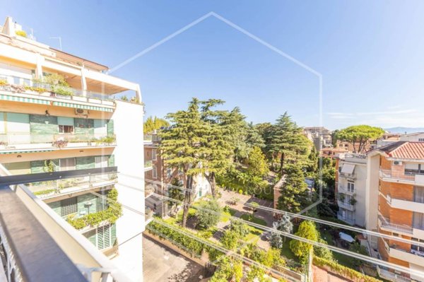 appartamento in vendita a Roma in zona Nomentano