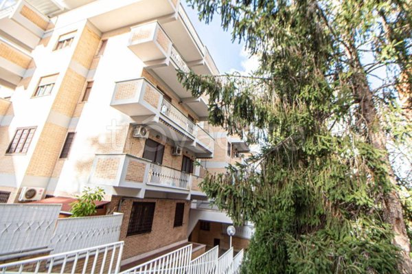 appartamento in vendita a Roma in zona Aurelio