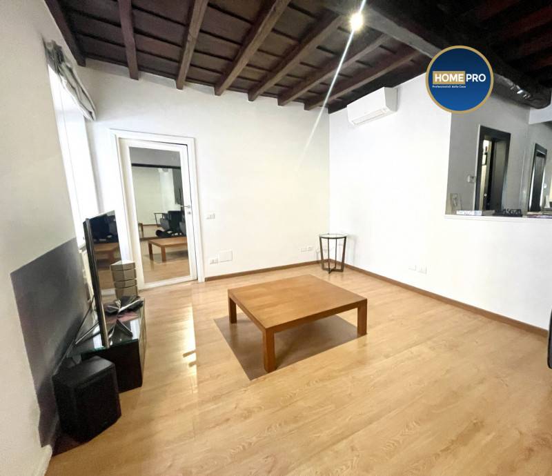 appartamento in vendita a Roma in zona Campo Marzio
