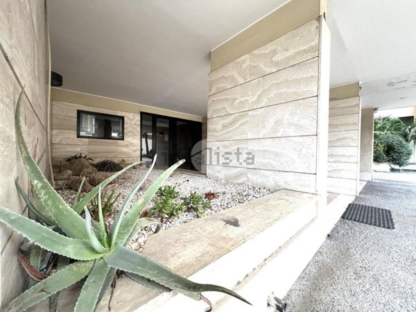 appartamento in vendita a Roma in zona Ponte di Nona