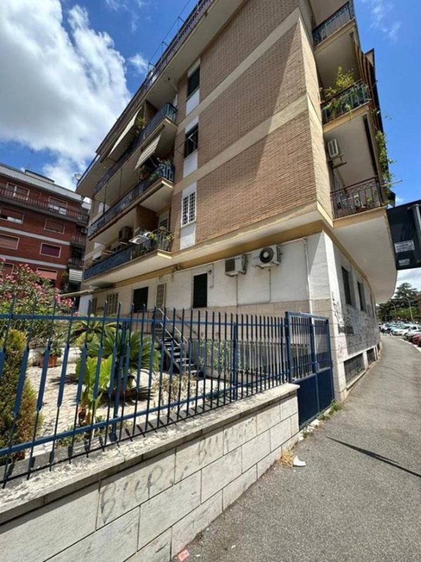 appartamento in vendita a Roma in zona Collatino