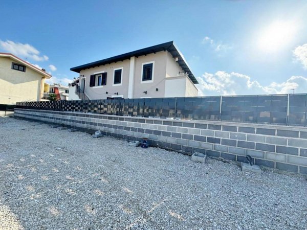 appartamento in vendita a Roma in zona Borghesiana