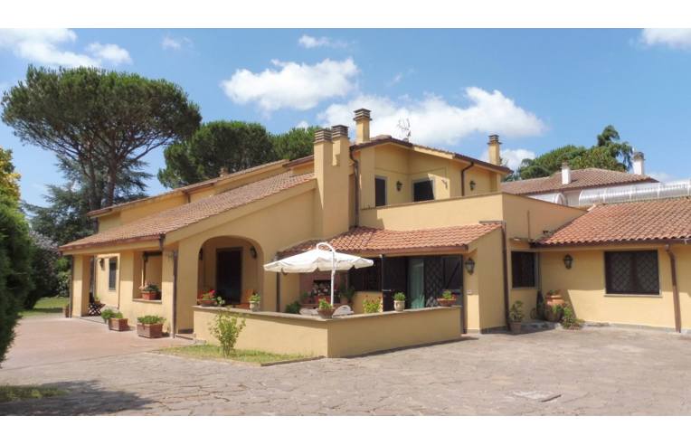 casa indipendente in vendita a Roma in zona Trigoria