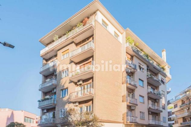 appartamento in vendita a Roma in zona Gianicolense