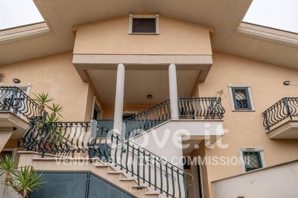 appartamento in vendita a Roma in zona Castelverde