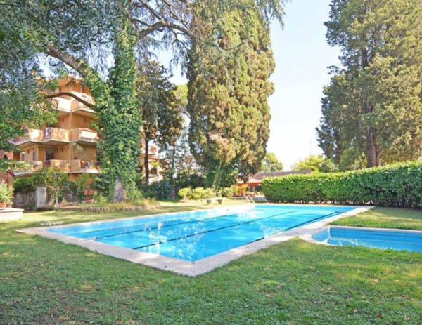 appartamento in vendita a Roma in zona Tor di Quinto