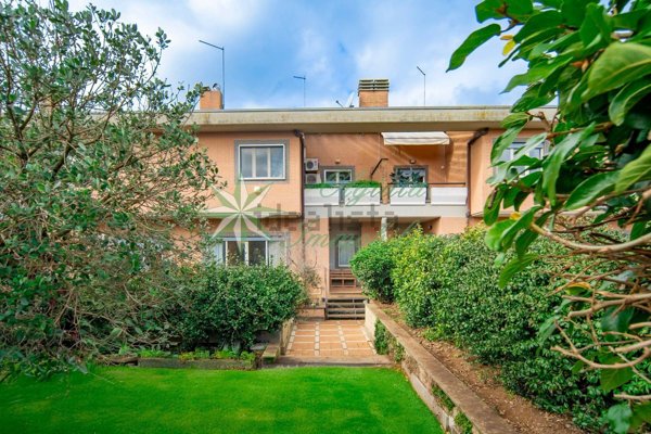 casa indipendente in vendita a Roma in zona Olgiata