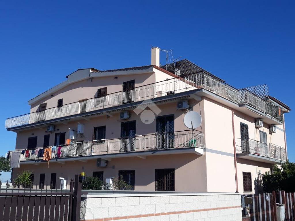 appartamento in vendita a Roma in zona Tor Vergata/Torrenova