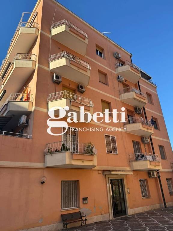 appartamento in vendita a Roma in zona Prenestino-Centocelle