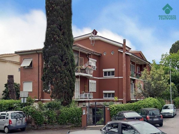appartamento in vendita a Roma in zona Ardeatino
