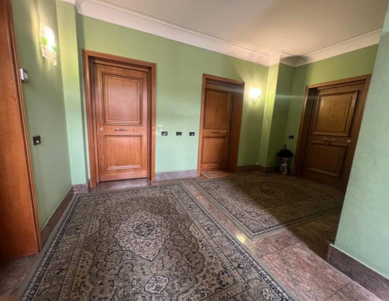 appartamento in vendita a Roma in zona Ostiense