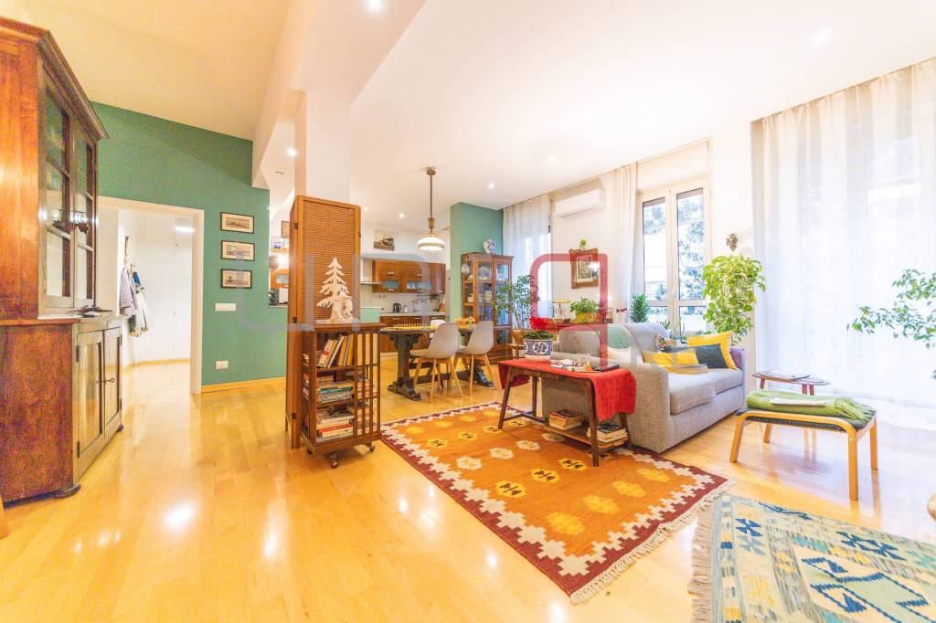 appartamento in vendita a Roma in zona Ostiense