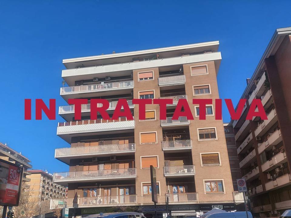 appartamento in vendita a Roma in zona Cinecittà