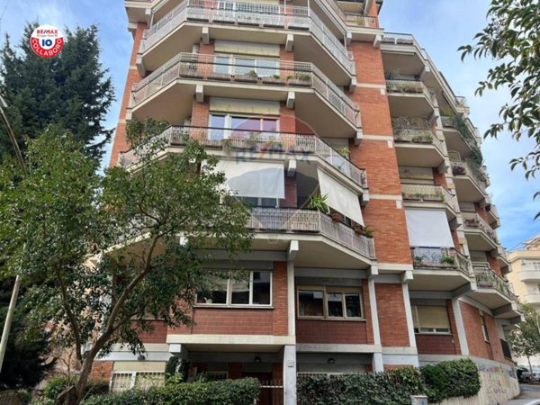 appartamento in vendita a Roma in zona Gianicolense