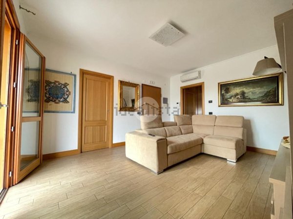 appartamento in vendita a Roma in zona Mezzocammino