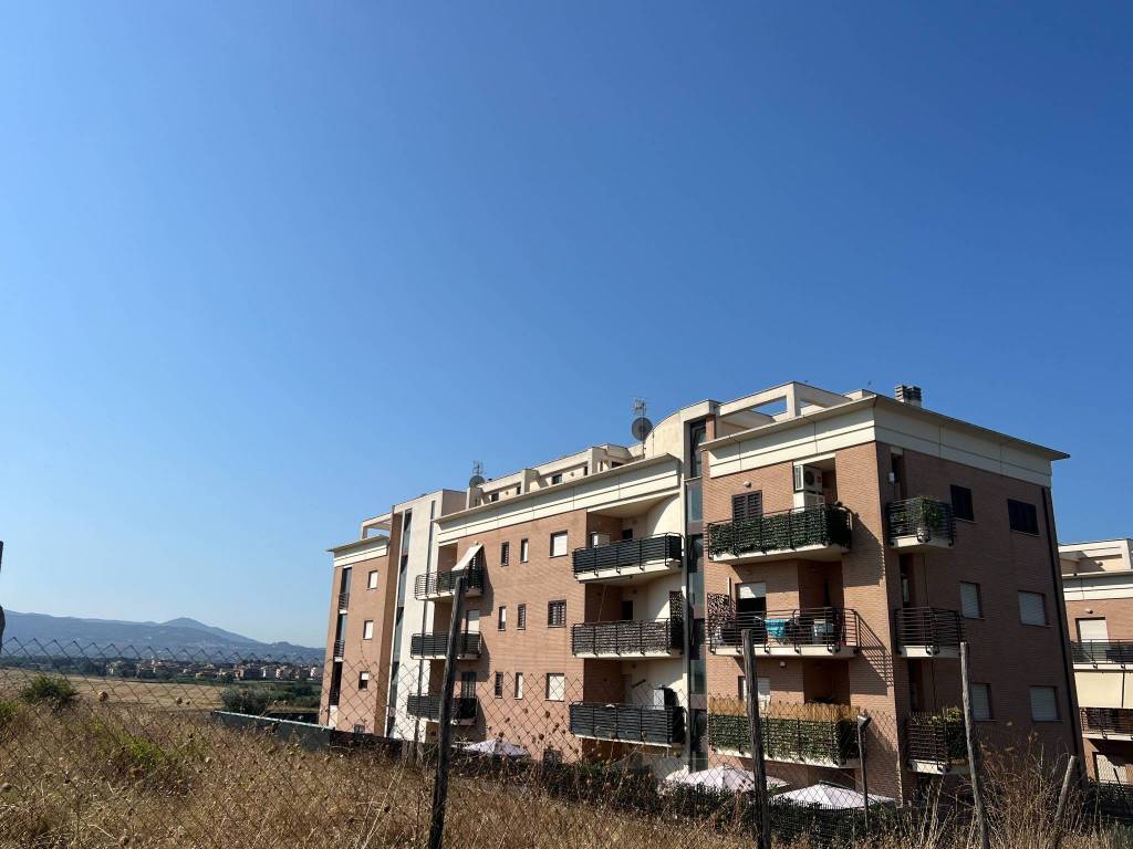 appartamento in vendita a Roma in zona Nomentano