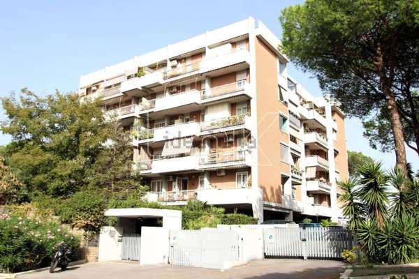 appartamento in vendita a Roma in zona Torrino