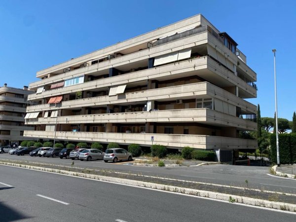 appartamento in vendita a Roma in zona Ponte di Nona
