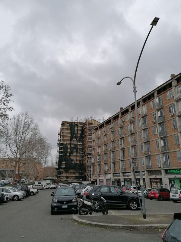 locale commerciale in vendita a Roma