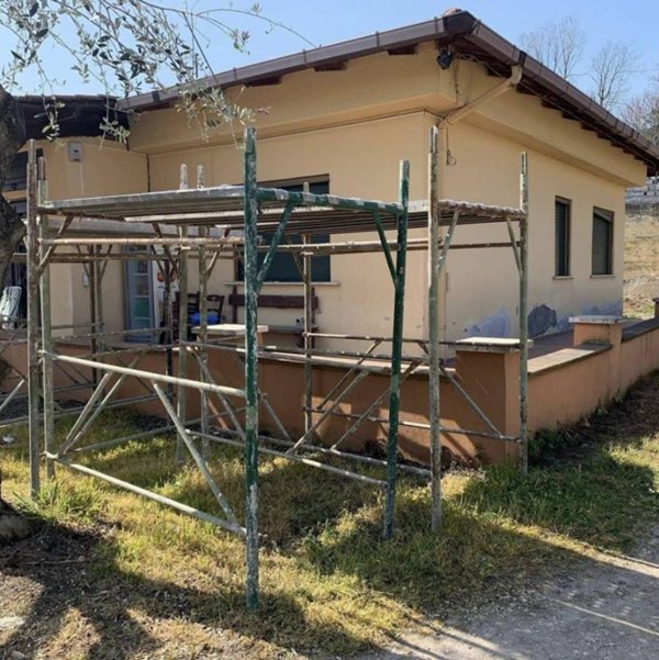 casa indipendente in vendita a Roma in zona Lunghezza