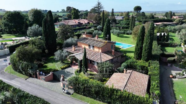 casa indipendente in vendita a Roma in zona Olgiata