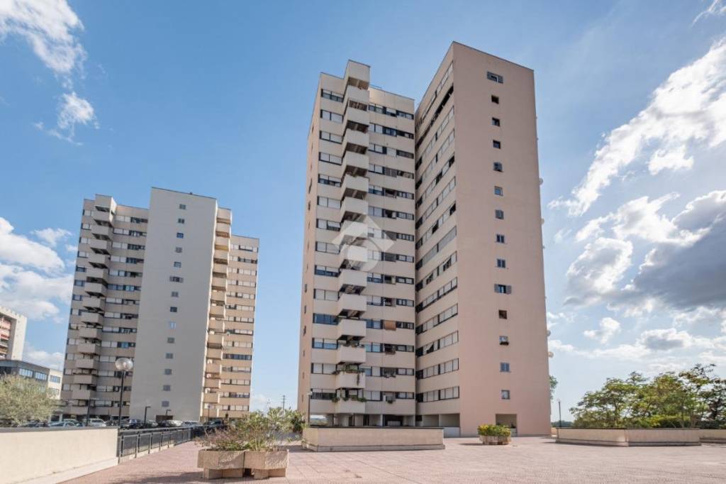 appartamento in vendita a Roma in zona Ostiense
