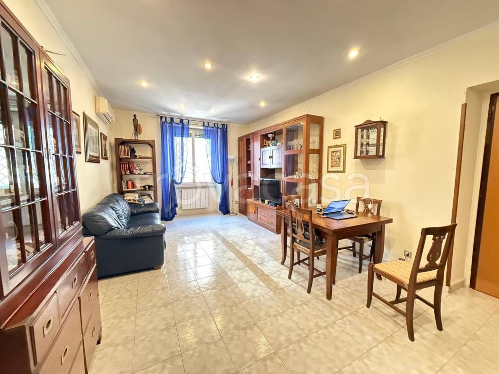 appartamento in vendita a Roma in zona Prenestino-Centocelle