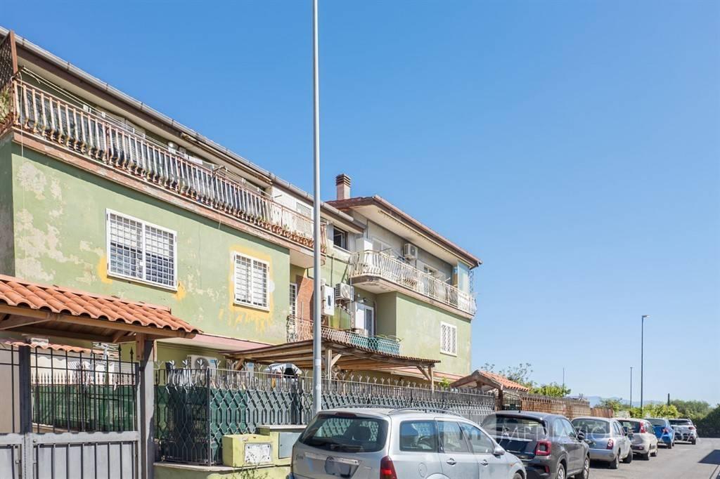appartamento in vendita a Roma in zona Finocchio