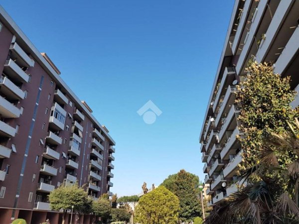 appartamento in vendita a Roma in zona Cinecittà