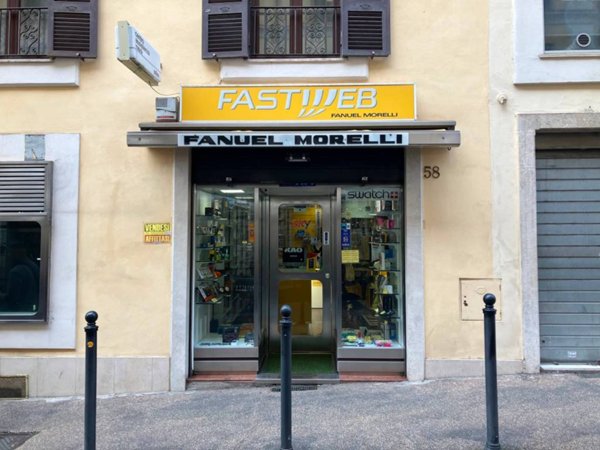 negozio in vendita a Roma in zona Trevi-Colonna